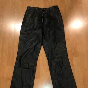 BLACK LEATHER PANTS